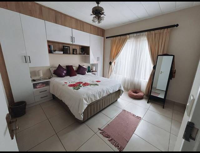 2 BEDROOM APARTMENT FOR SALE IN DOUGLASDALE